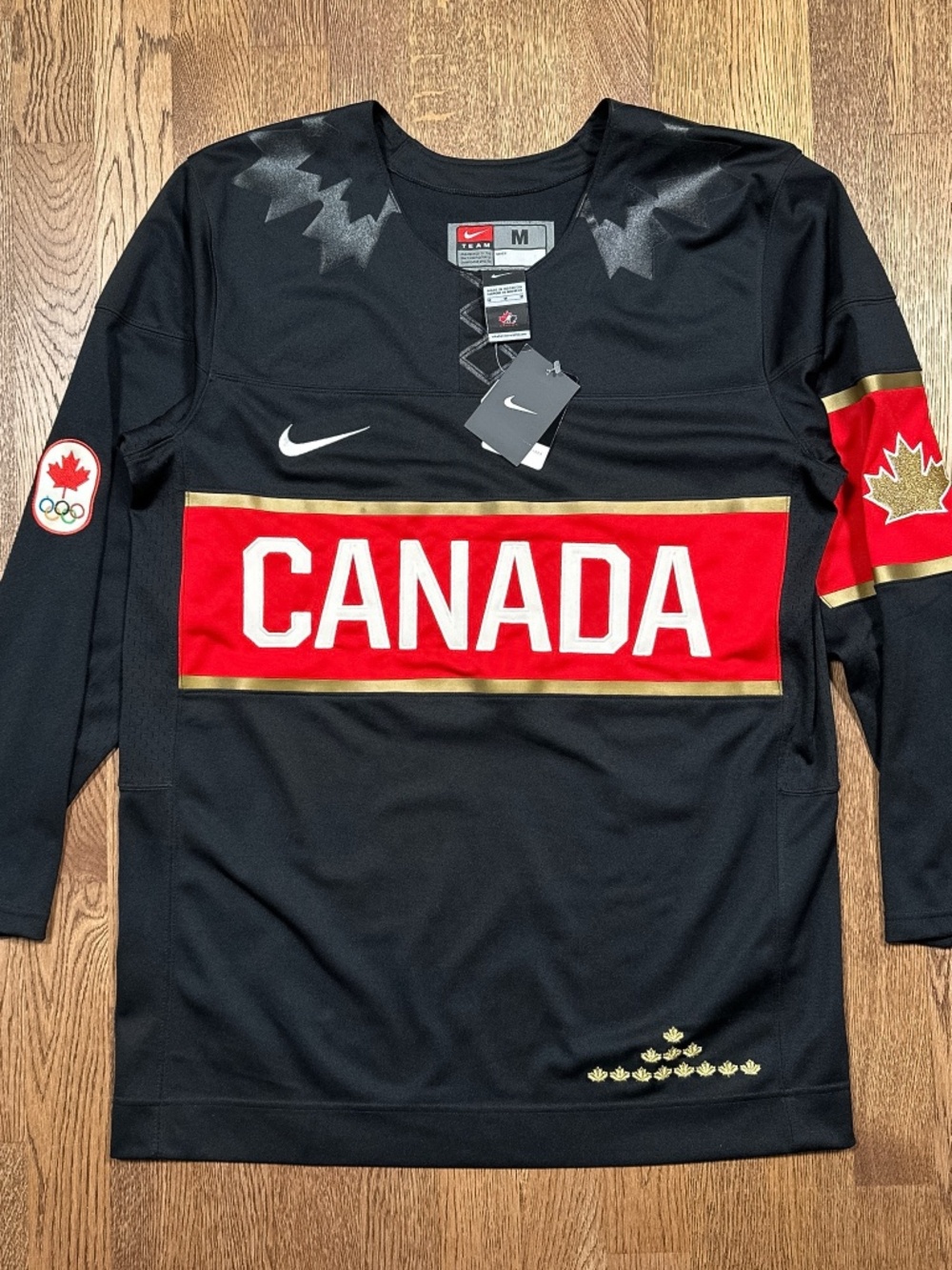 NWT Nike Team Canada National Hockey 2014 Sochi Olympics Black Jersey Mens M